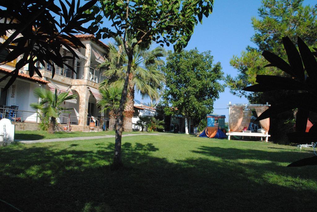 Fernando Hotel Ofrínion Buitenkant foto