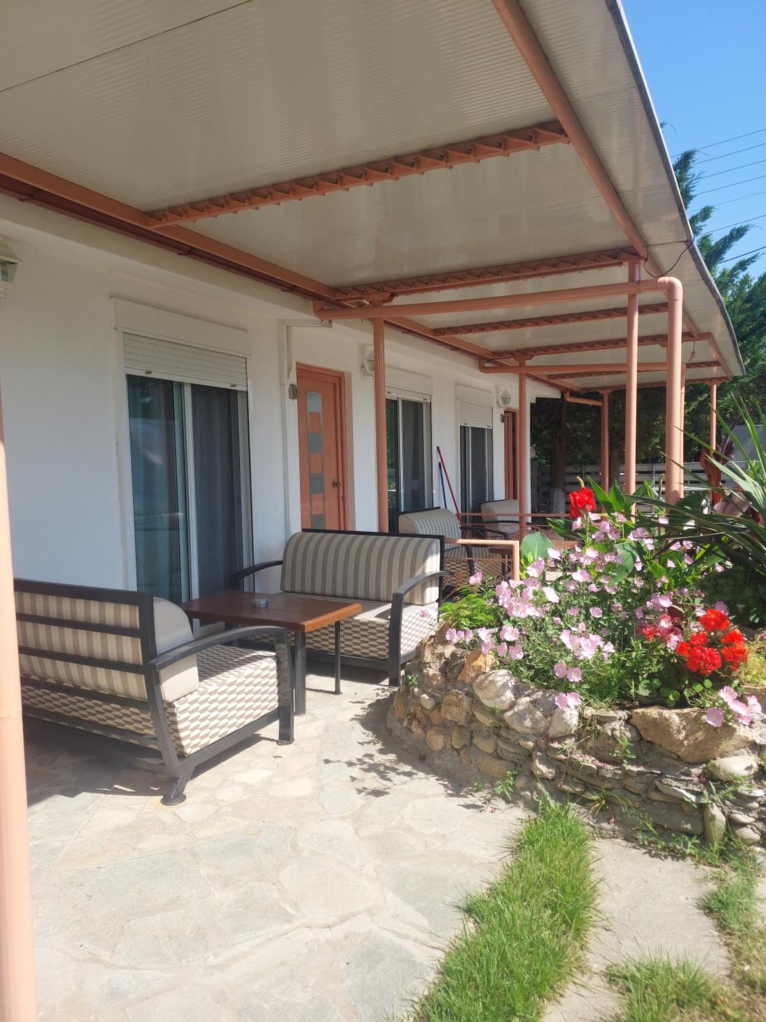 Fernando Hotel Ofrínion Buitenkant foto