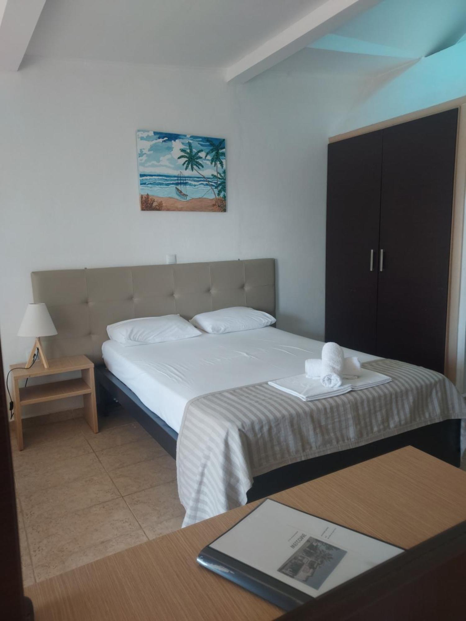 Fernando Hotel Ofrínion Buitenkant foto